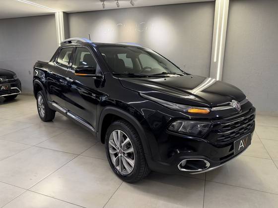 FIAT TORO 2.0 16V TURBO DIESEL VOLCANO 4WD AT9 FIAT TORO 2.0 16V TURBO DIESEL VOLCANO 4WD AT9